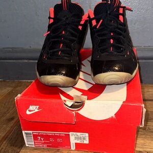 Nike Little Posite Pro Kids Sneakers - Black and Pink